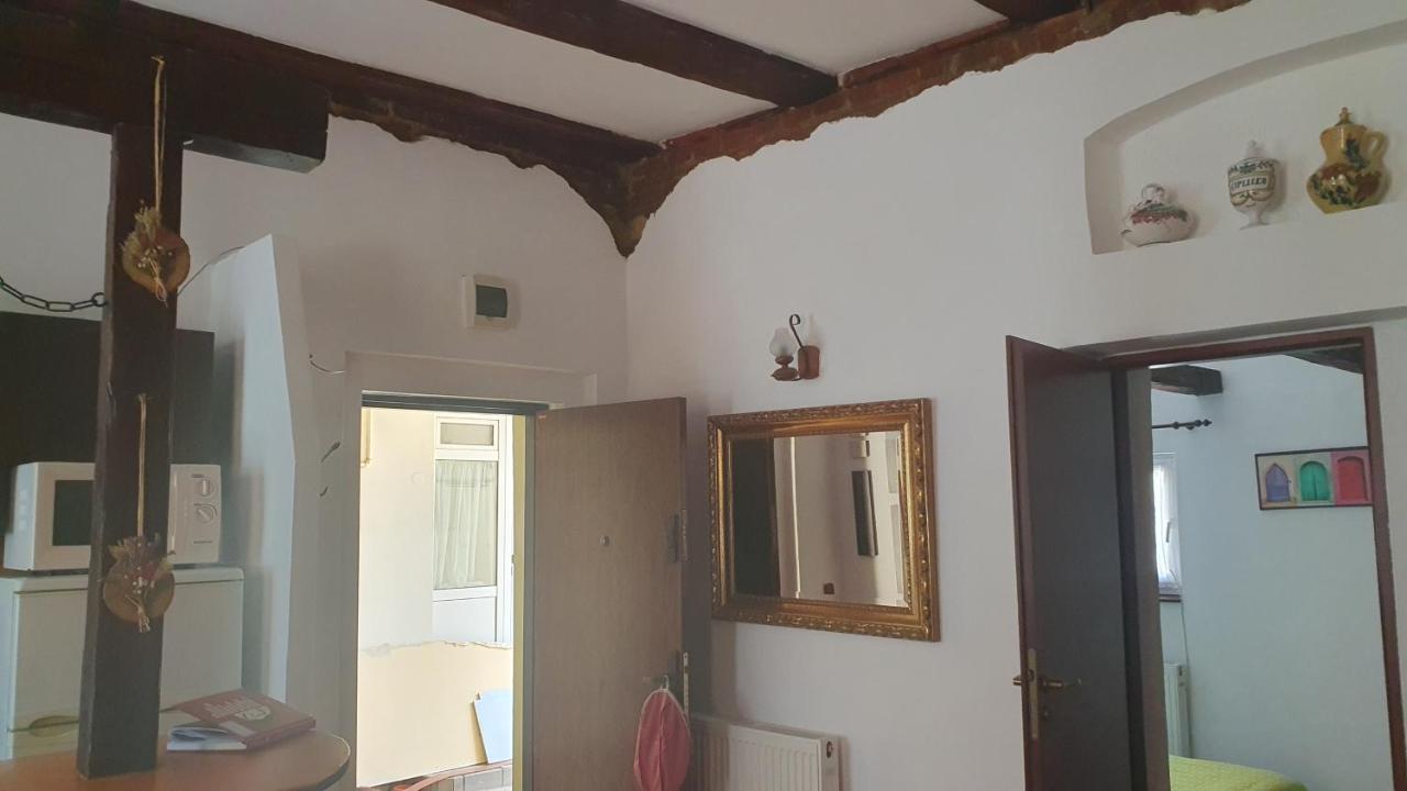 Rustic Centrul Istoric Apartment Brasov Exterior photo